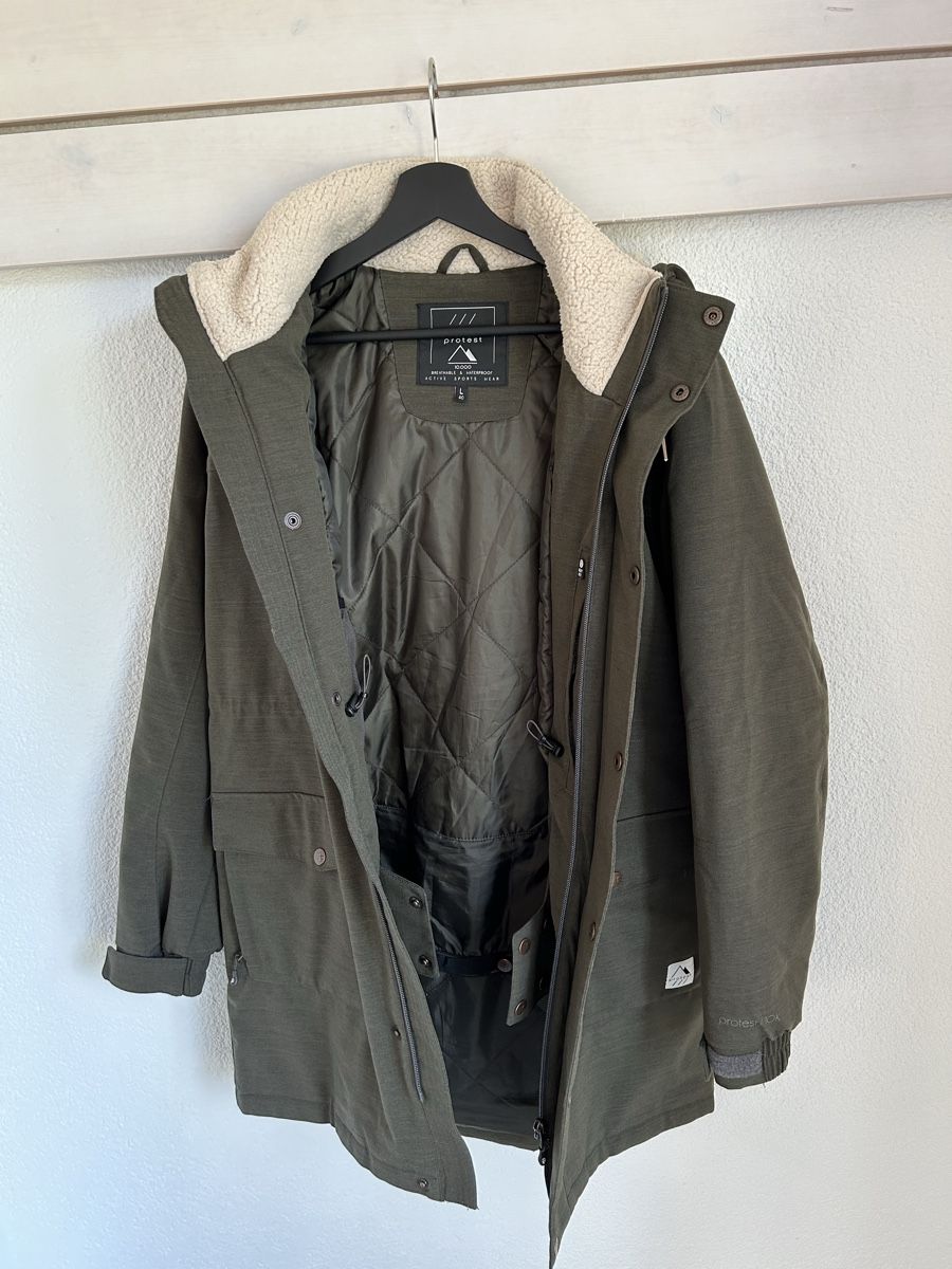 Manteaux: Damen Protest Winterparka – D'occasion à Gonten par hauteli 2