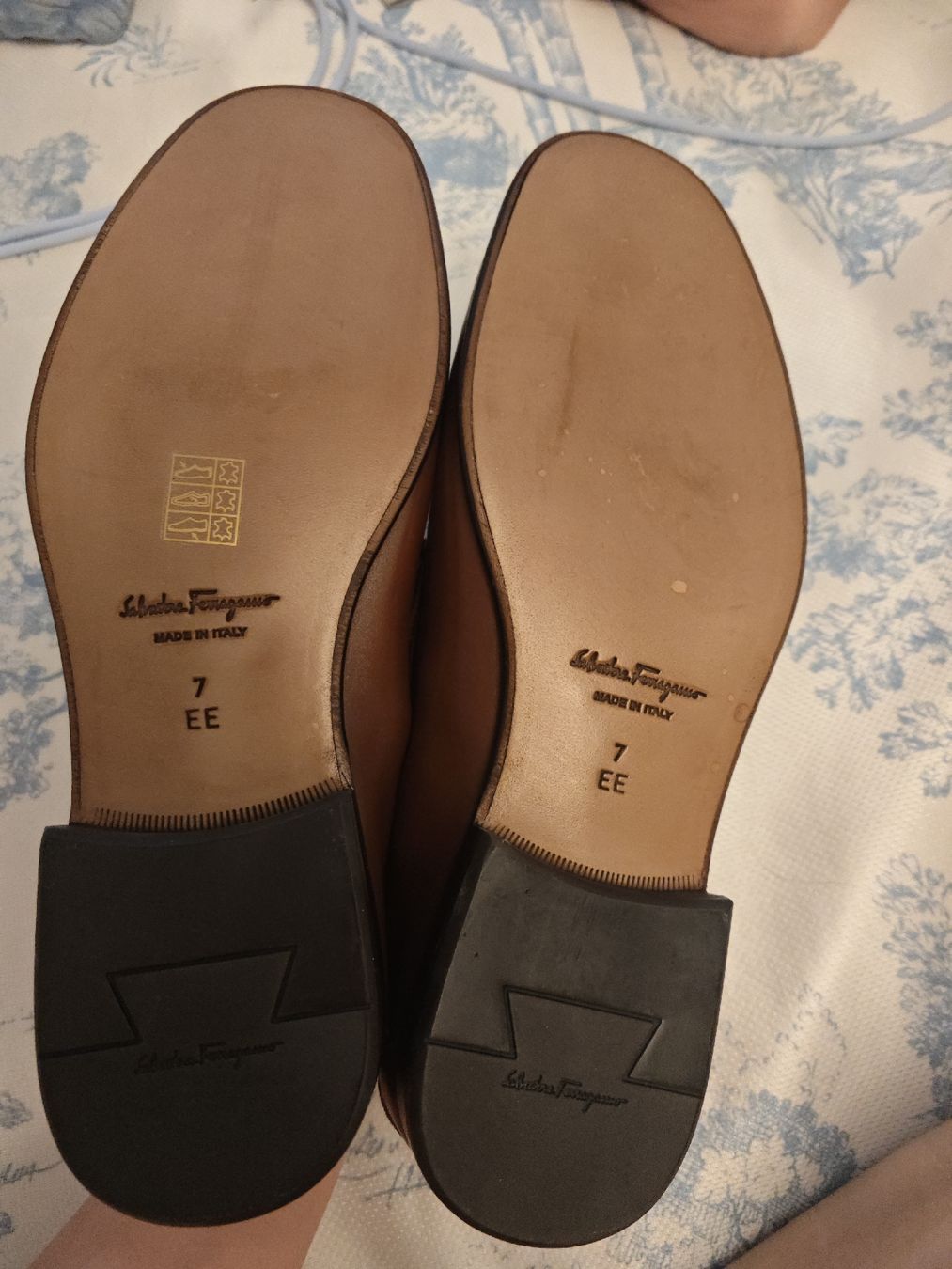 Salvatore Ferragamo Scarpe da uomo: Original Ferragamo Man shoes size 7EE narrow 41eu – Nuovo (secondo la descrizione) da Zürich venduto da Sami526 1
