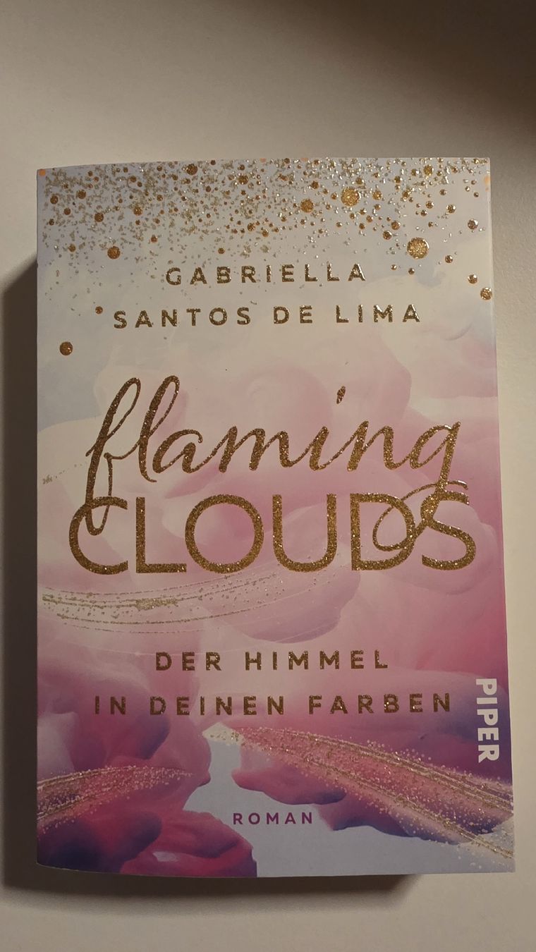 Libri: Flaming Clouds von Gabriella Santos de Lima – Usato da Wölflinswil venduto da annika.reimann