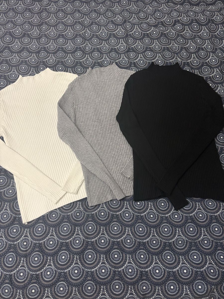 Pulls & Sweat-shirts: 3tlg. Retro-Pullover gerippt, dehnbar – Neuf (Voir description) à Salenstein par Silly...0 1