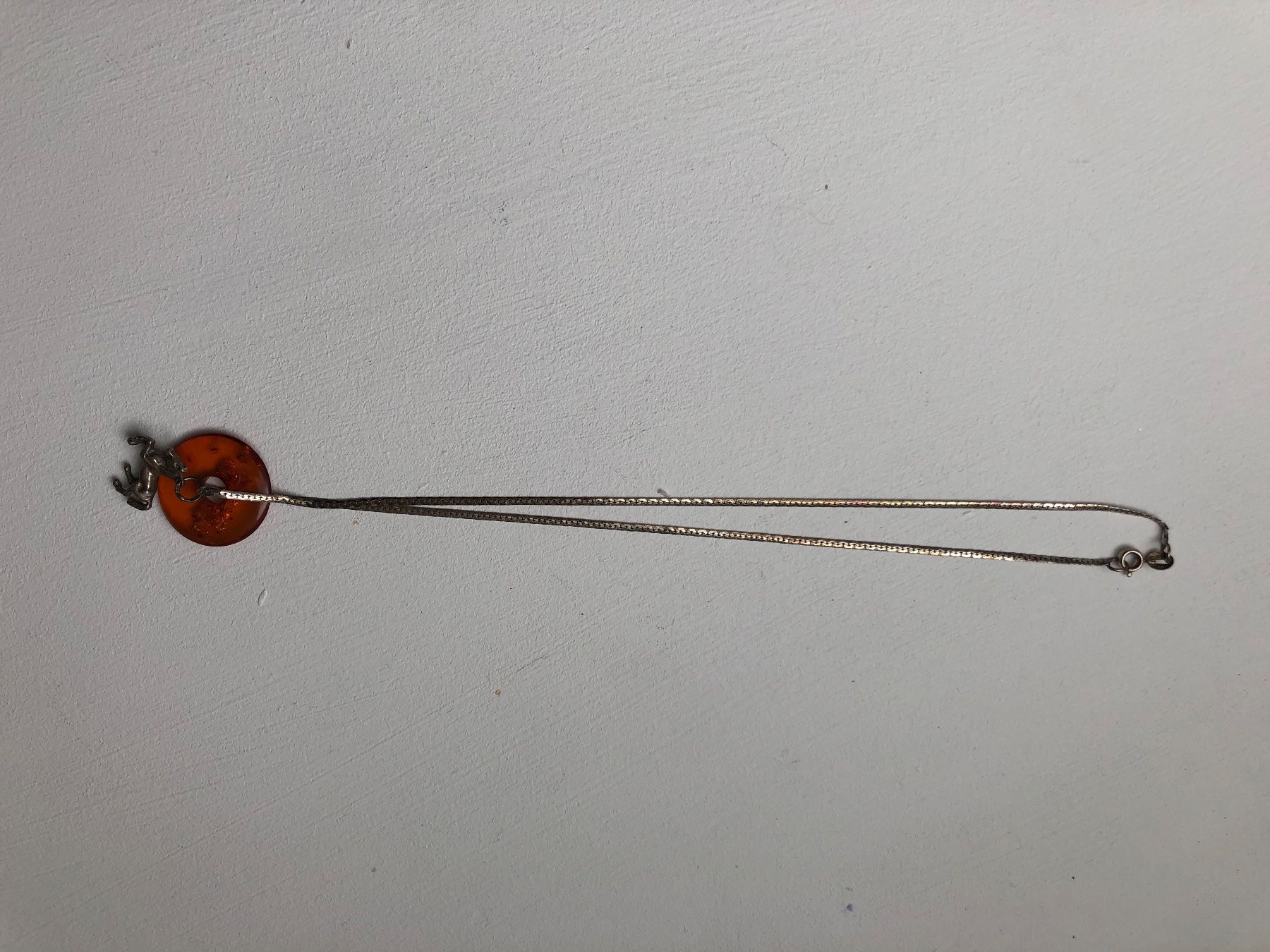 Catenine: Echt Silber Kette mit ECHT Bernstein+ Pferd echt silber – Usato da Buchs-ZH venduto da Birikina