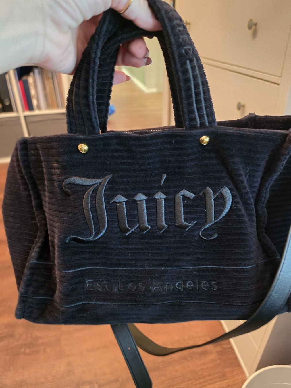 Juicy Couture Sacs femmes: Juicy Couture Handtasche – D'occasion à Rorbas par Diana_279