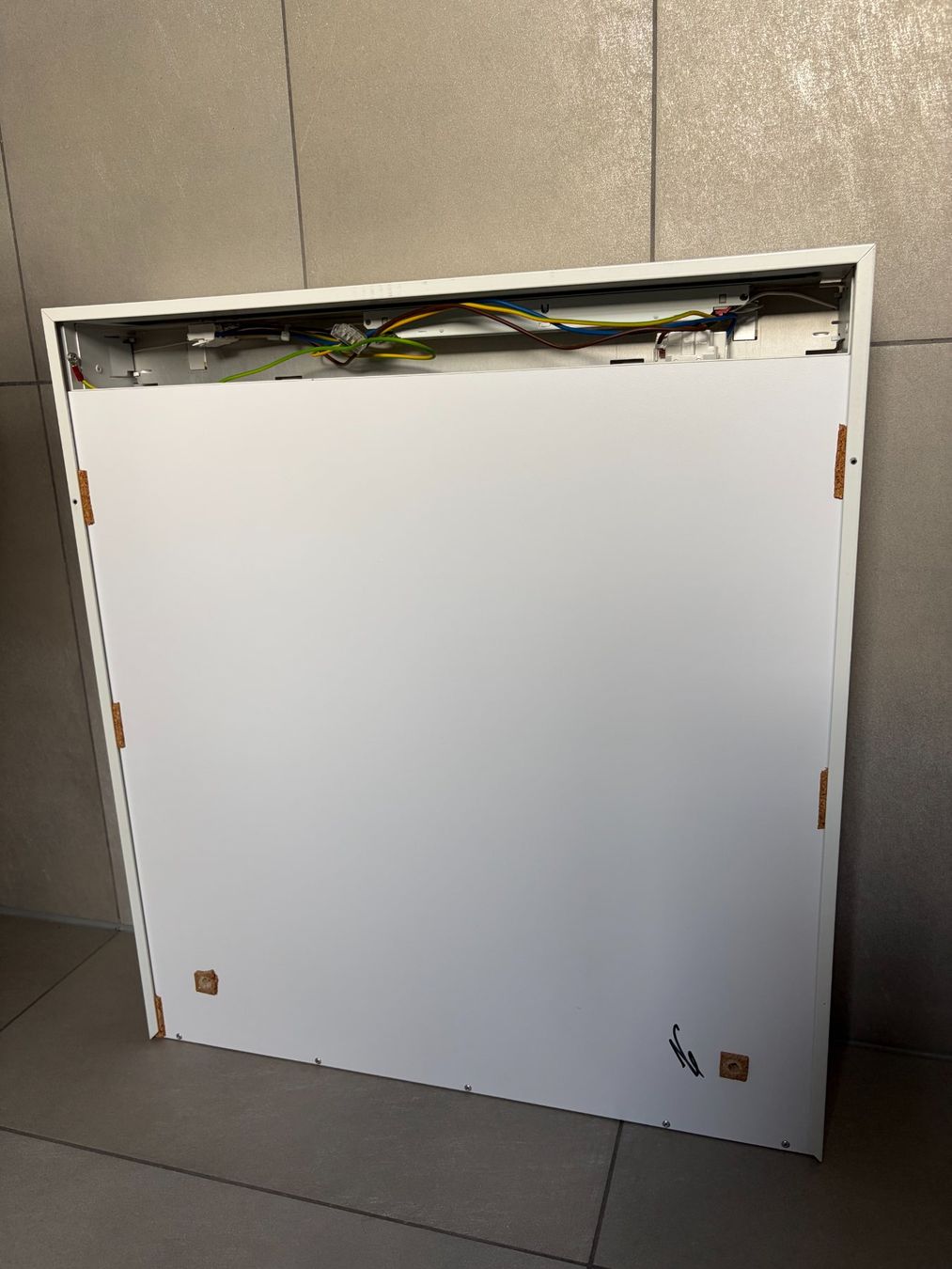 Armadietti a specchio: Spiegelschrank Keller ProCasa Uno Led – Usato da Samstagern venduto da TAAF 6