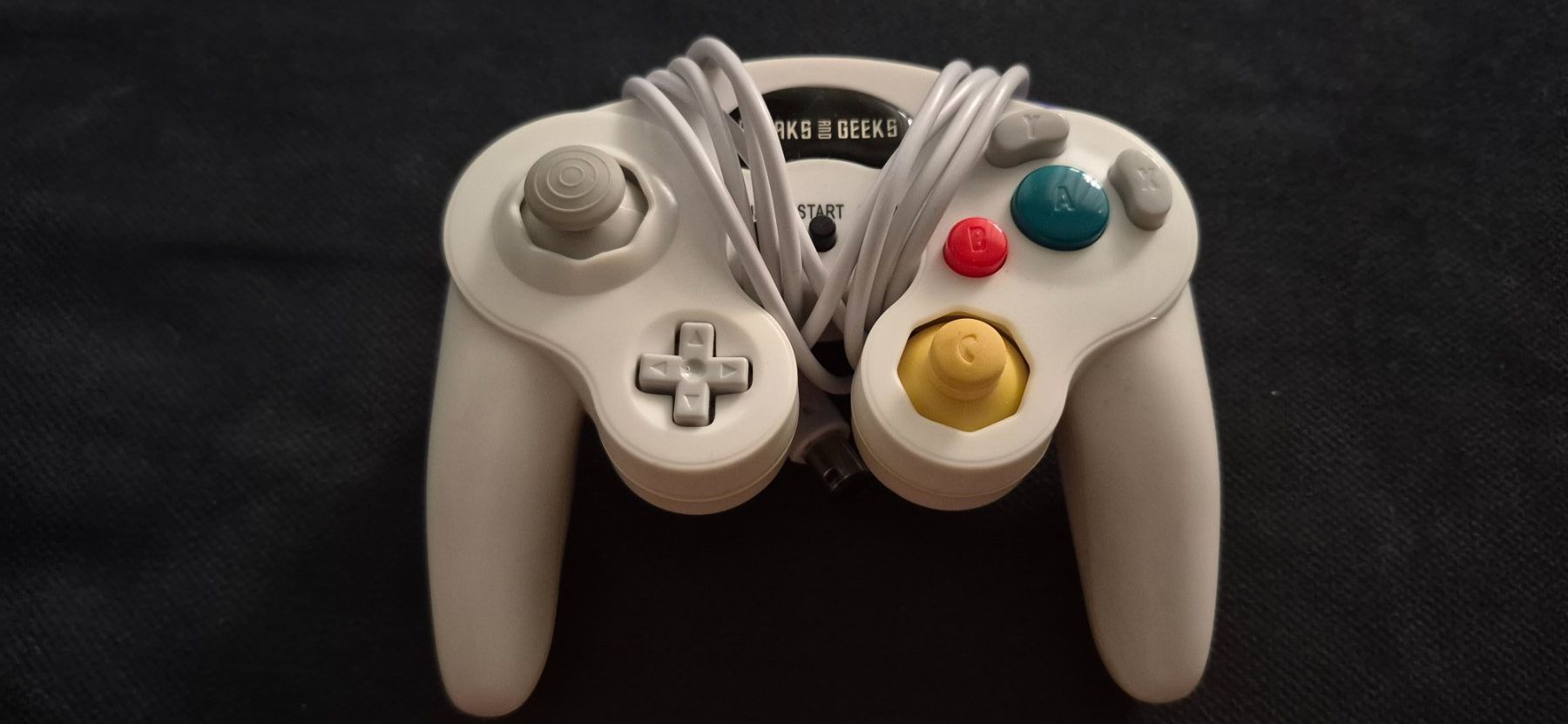 Controller: MANETTE CONTROLLER GAMECUBE FREAKS AND GEEKS RETRO GAMING – Usato da Grand-Lancy venduto da luc111