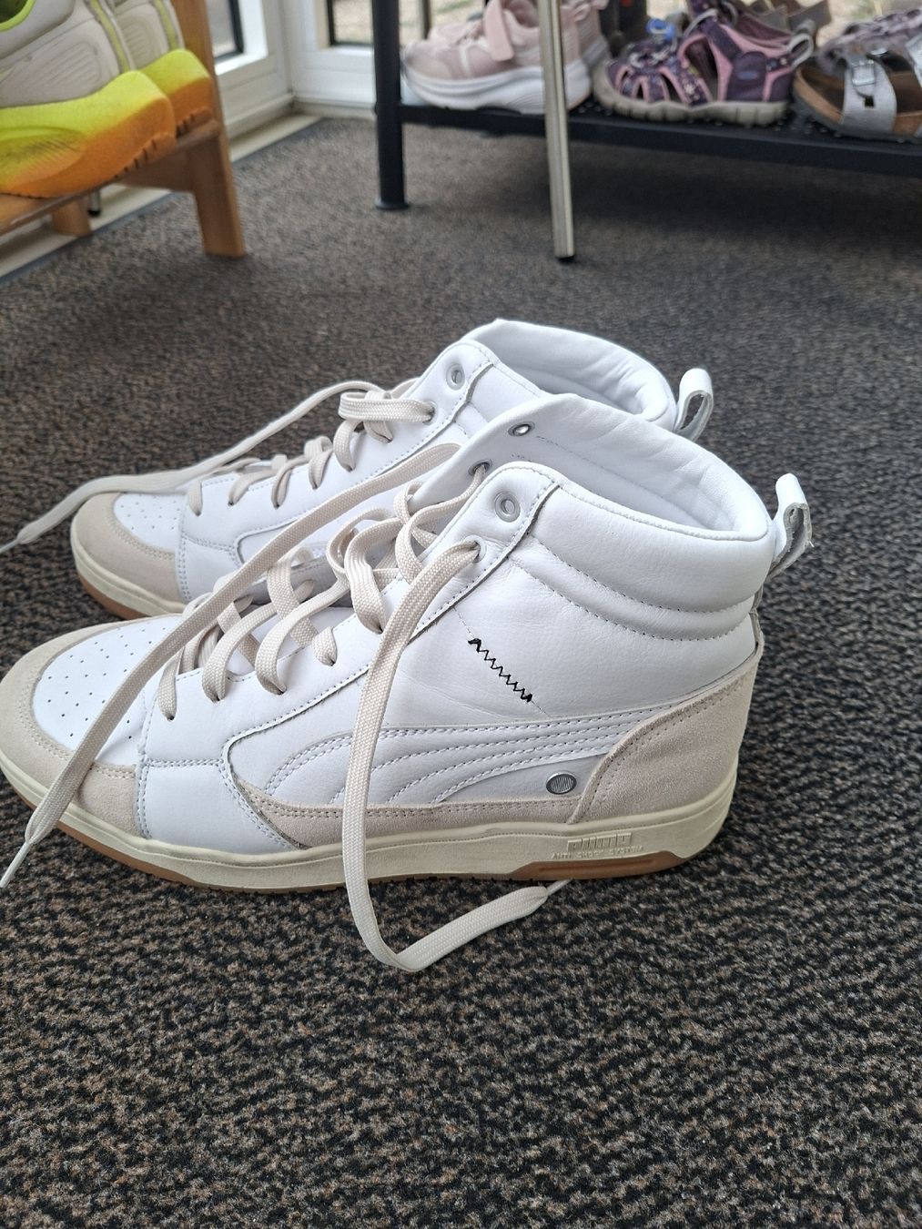 Puma Herrenschuhe: Puma collab ami Paris baskets blanches taille 44.5 – Gebraucht aus Châtel-St-Denis von dep_jgk2 2