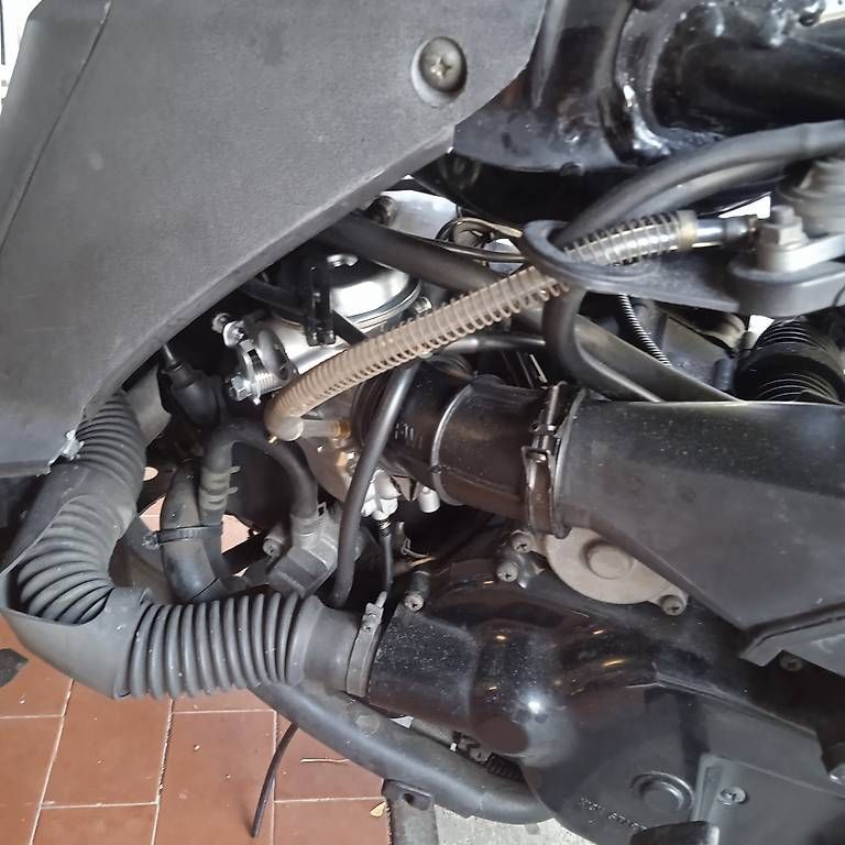 Scooter: Vendo scooter Suzuki – Usato da Agno venduto da MarcoC010203 3