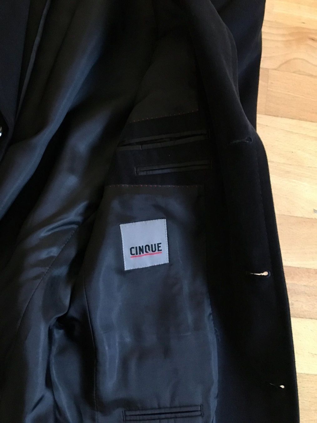 Completi: CINQUE Anzug – Nuovo (secondo la descrizione) da Silvaplana venduto da Cassano7 1