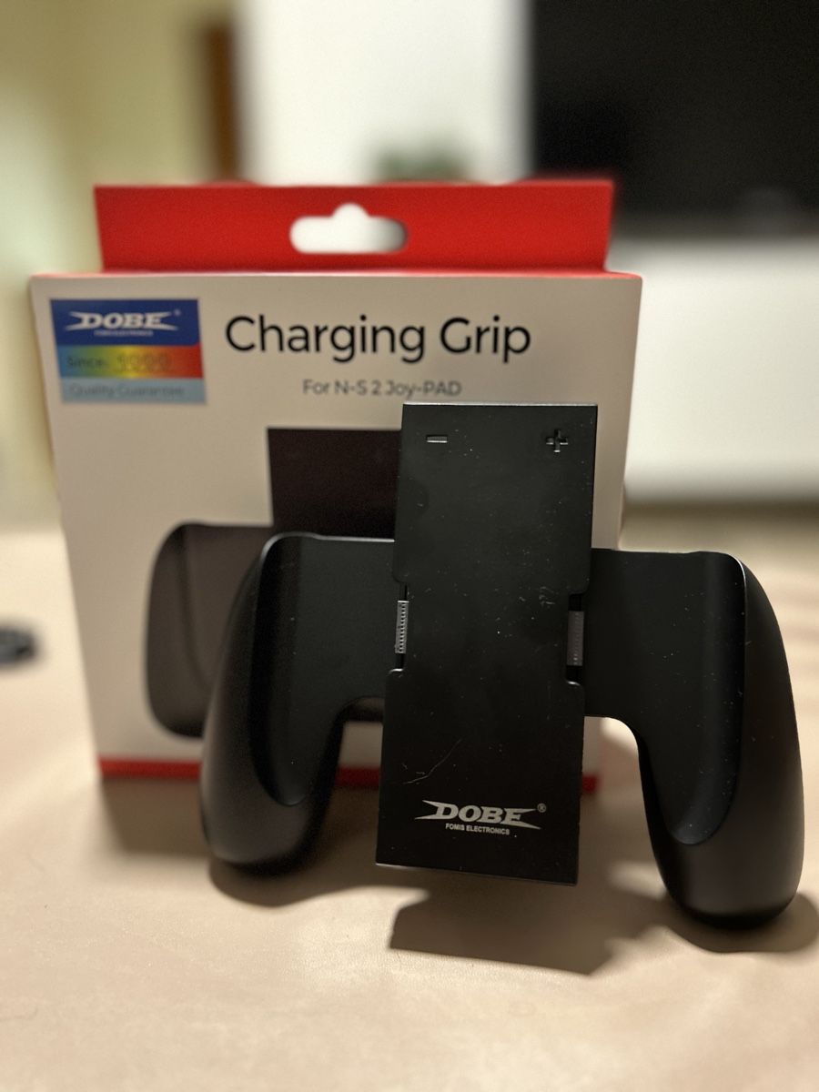 Nintendo Controller: Charging Grip for Nintendo Switch 2 Joy Con – Usato da Basel venduto da vit_h5cx 1