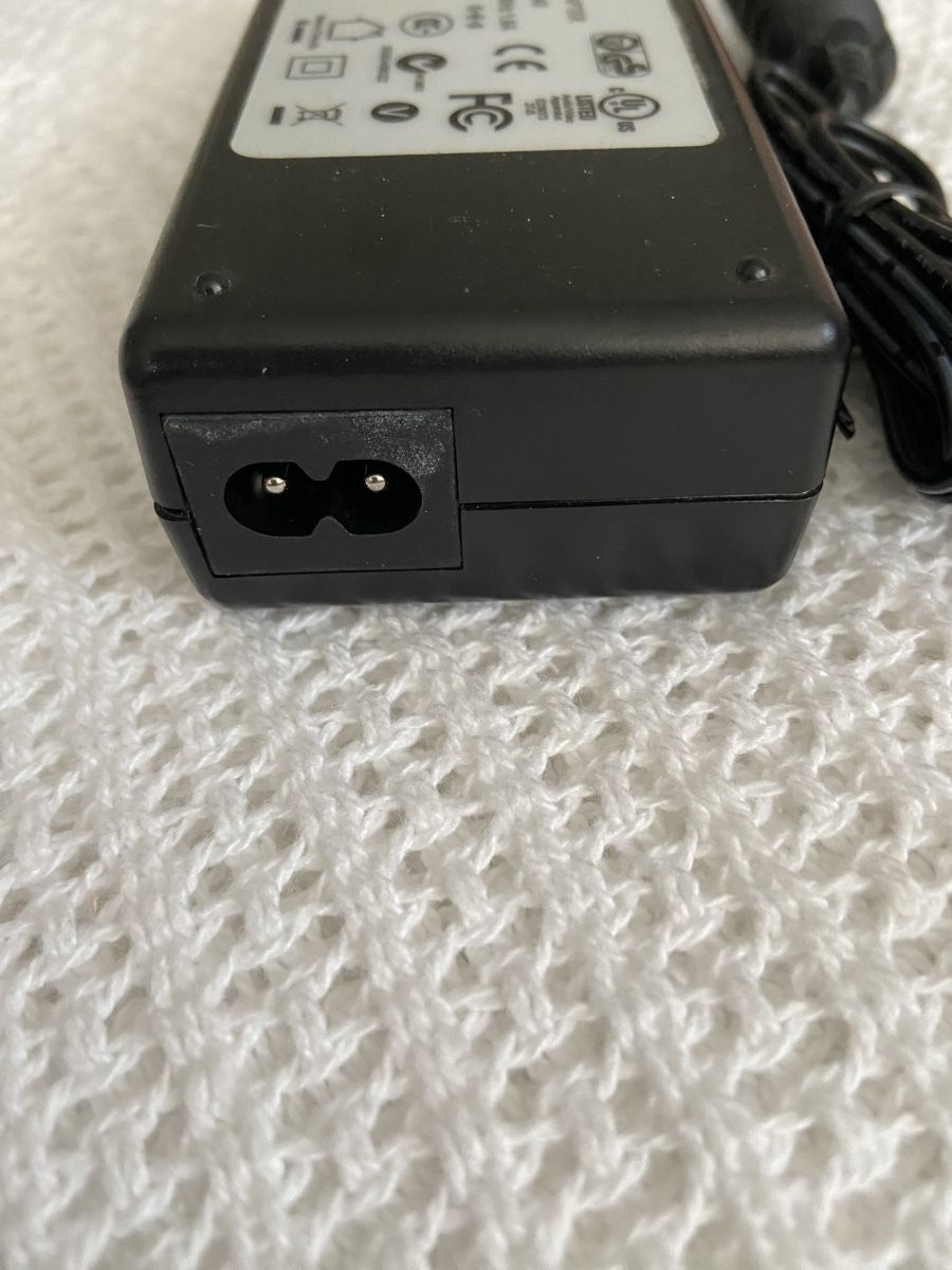 Teufel Laufwerke & Adapter: Teufel Switching Power Adapter unbenutzt – Neu (gemäss Beschreibung) aus Pratteln von Arthband 2