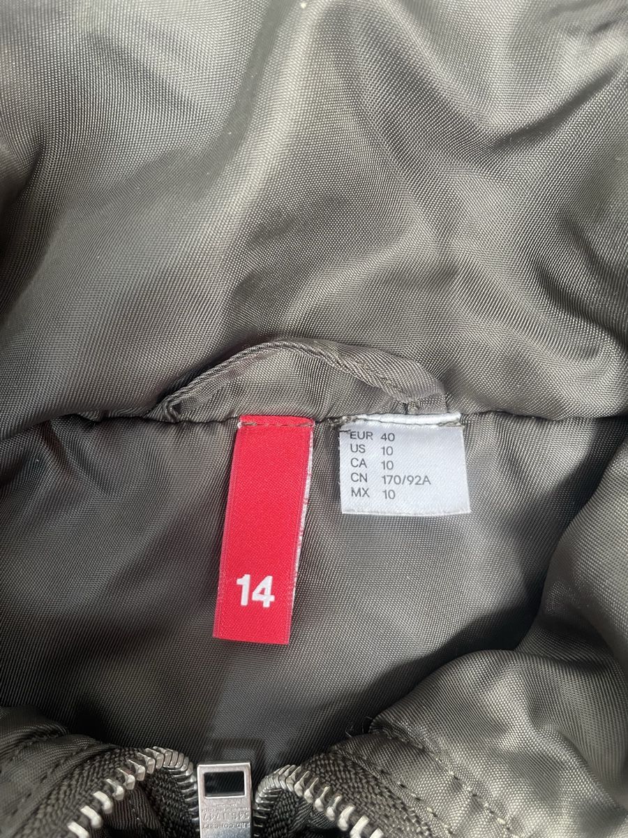 H&M Giacche: Veste kaki - H&M – Usato da Corgémont venduto da Leane.Z 2