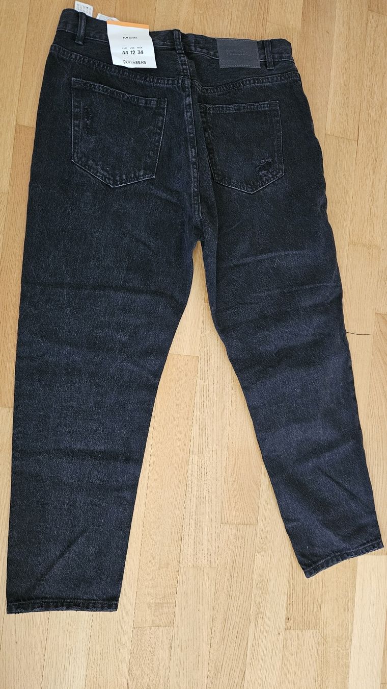 Pull&Bear Jeans: Pull&Bear Mom Jeans, schwarz, Gr. 44, Neu mit Etikett – Neu und originalverpackt aus Wetzikon ZH von ELIVNE 1