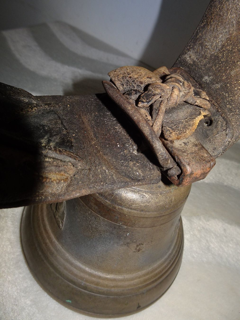 Campanacci mucche: Glocke mit Giessermotiv Eichel – Usato da Siebnen venduto da niki61 1