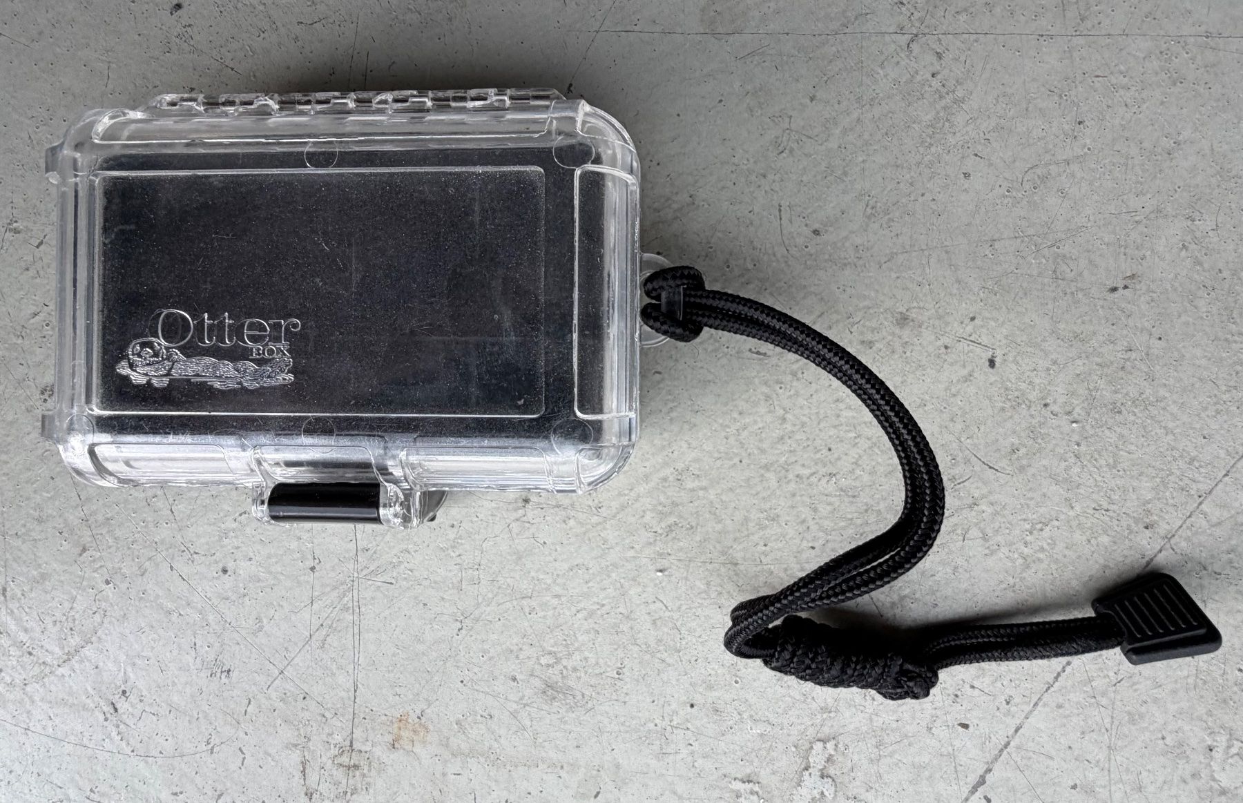 Behälter & Ähnliches: Otterbox wasserdichte Aufbewahrungsbox klein – Gebraucht aus Hergiswil NW von Klimsen