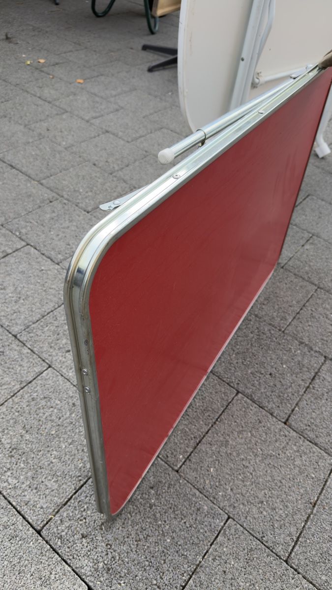 Tavoli: Campingtisch rot/ vintage – Usato da Thunstetten venduto da Specht71 1