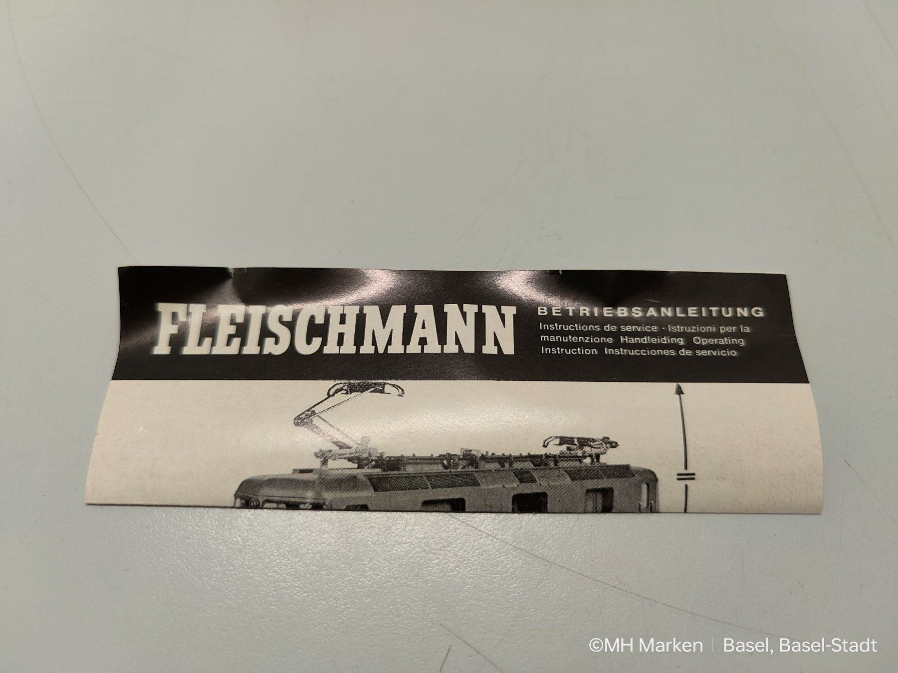 Fleischmann Modellini di ferrovie: Fleischmann 4341 E-Lok Re 4/4 II SBB CFF FFS TEE Analog DC – Usato da Basel venduto da mhmarken 6