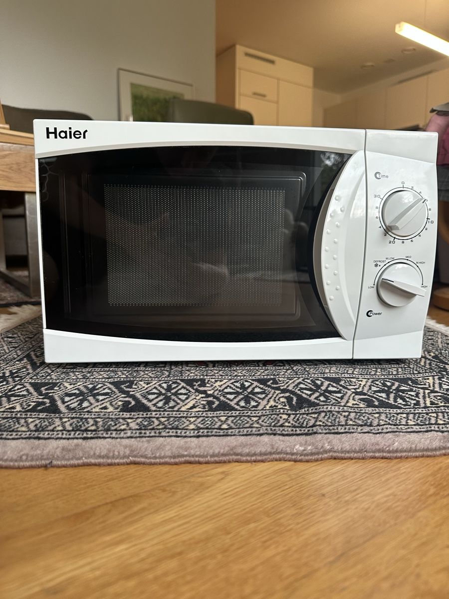 Haier Elettrodomestici da cucina: Mikrowelle Haier HMN2075 700W – Usato da Aarwangen venduto da Wikipr