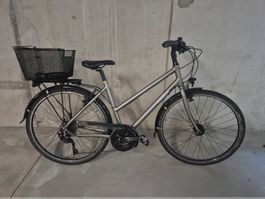 Damen Velo 28 Zoll mit Korb guter Zustand