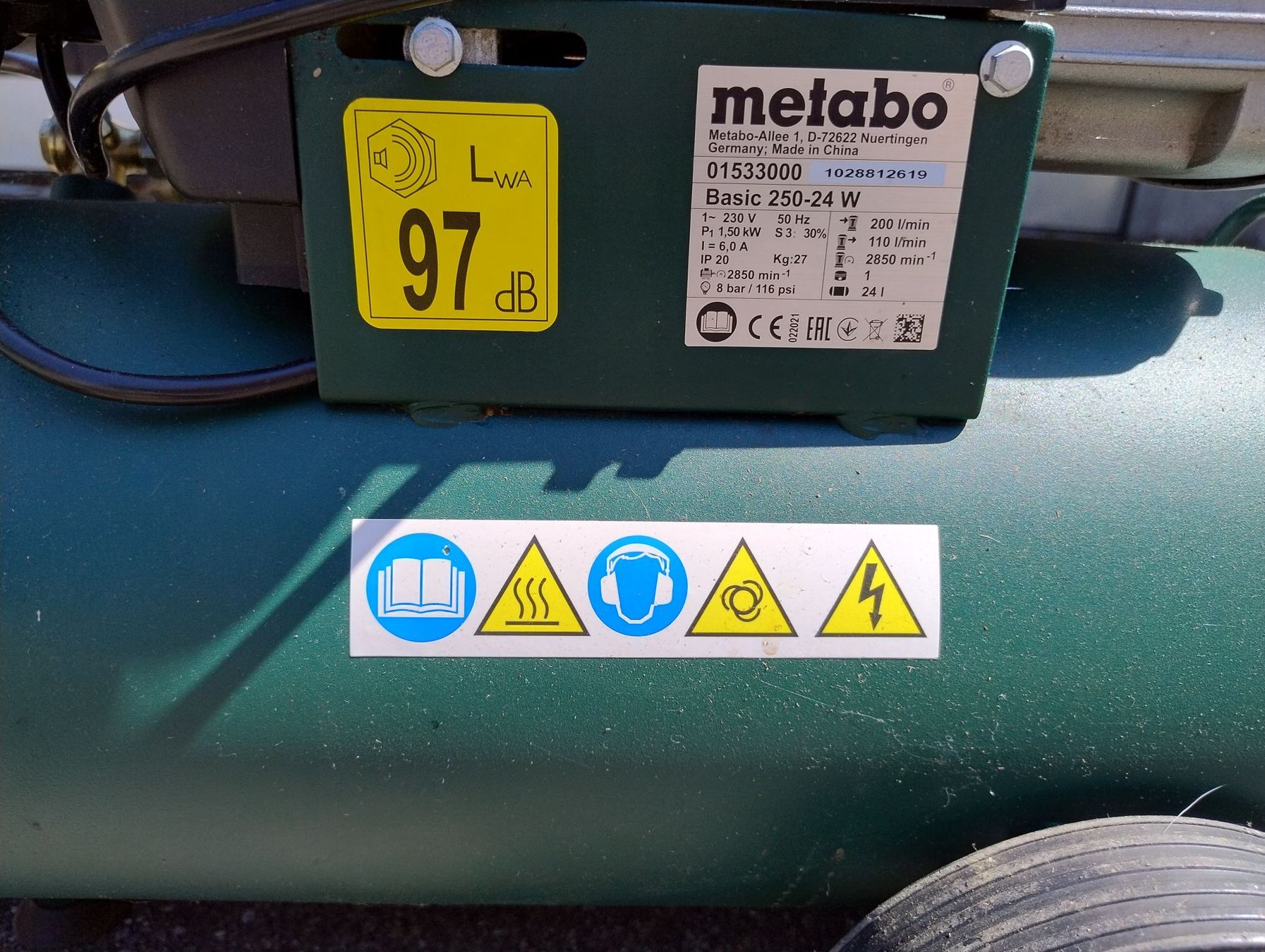 Metabo Kompressoren: Metabo Kompressor Basic 250-24 W sehr wenig gebraucht! – Gebraucht aus Rüti ZH von Lux05 5