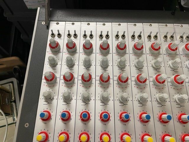 Studer Console di mixaggio: Studer 169 Mischpult – Usato da Suhr venduto da Audiobruno 2