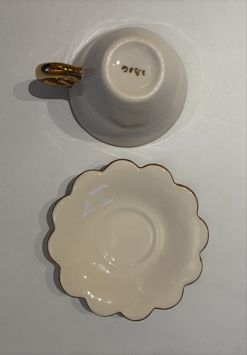 Ines Boesch & Co. Tazze: Wunderschöne Tasse von Ines Boesch – Usato da Erlenbach ZH venduto da itemstobepruchased 2