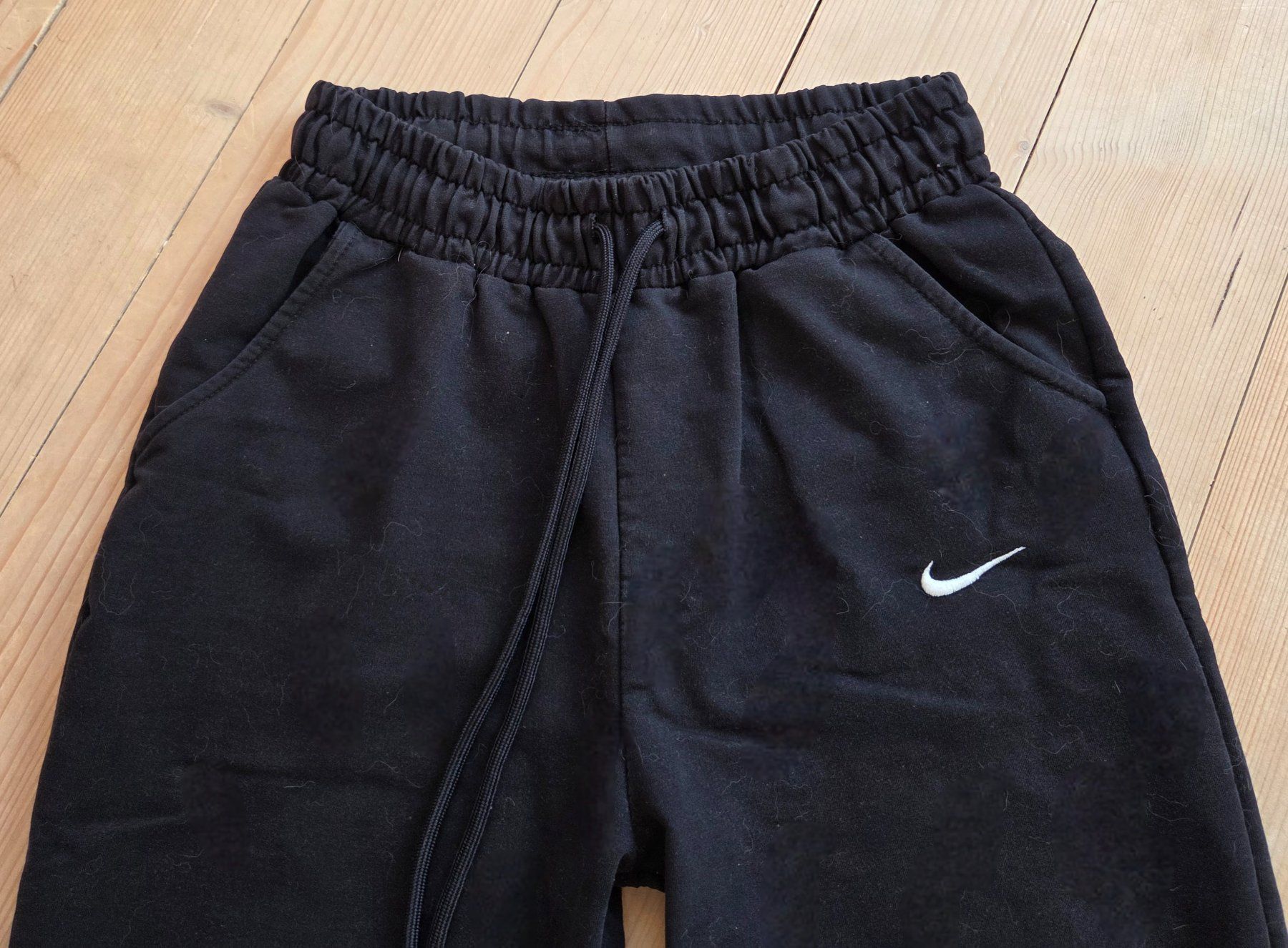 Nike Pantalons: Trainerhose/Hose/Trainer/Jogginghose Nike ,Gr.L – D'occasion à Siblingen par Vany_McDougall 1