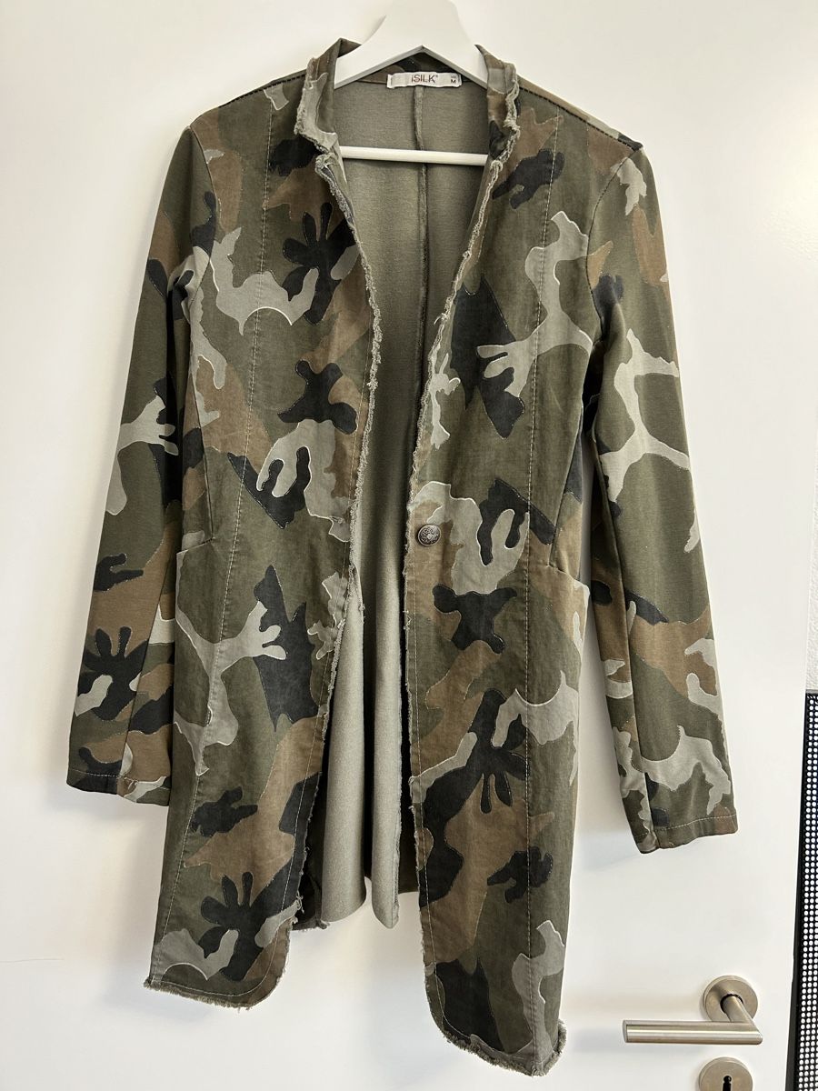 Cappotti: Stylischer, weicher Camouflage-Mantel – Usato da Rorschach venduto da fla_62jm