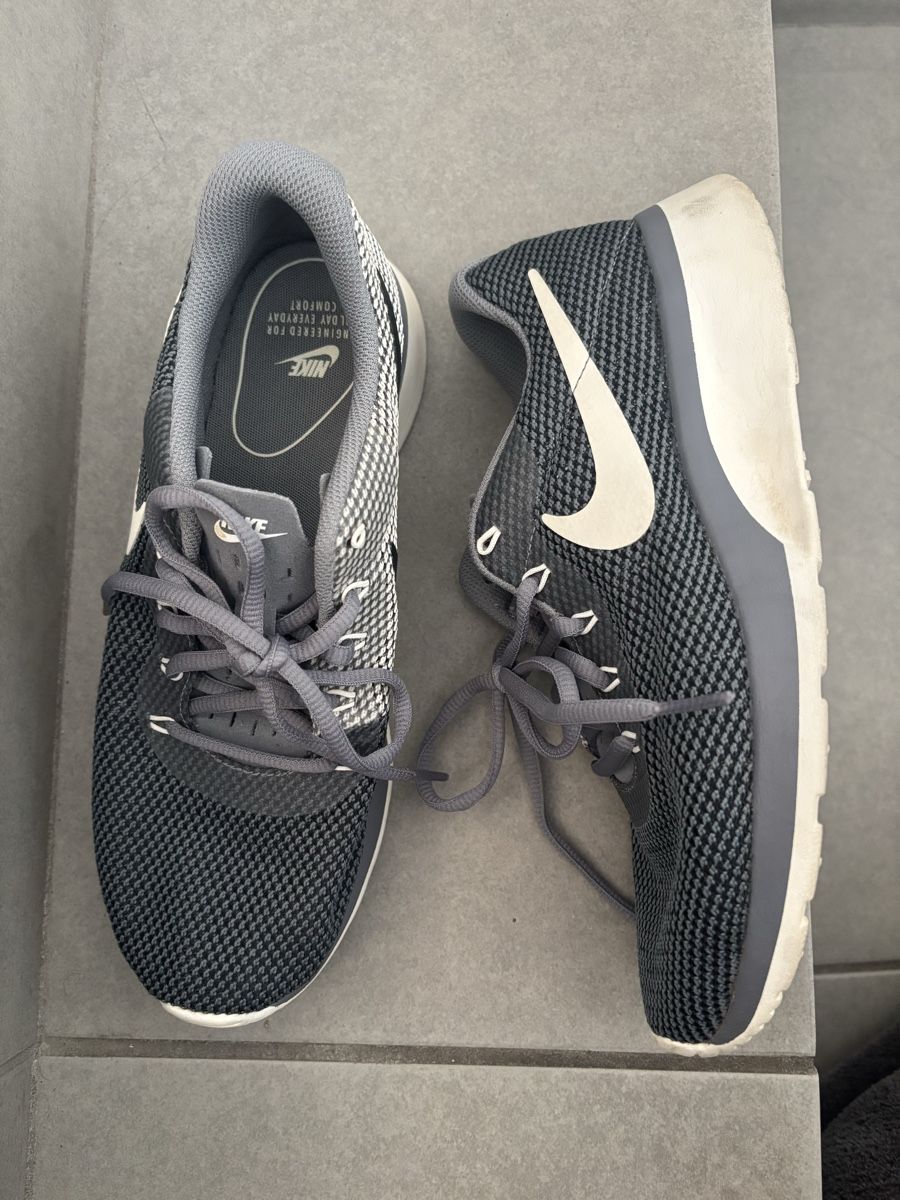 Nike Chaussures hommes: Nike confort T40  – D'occasion à Confignon par MVAR 3