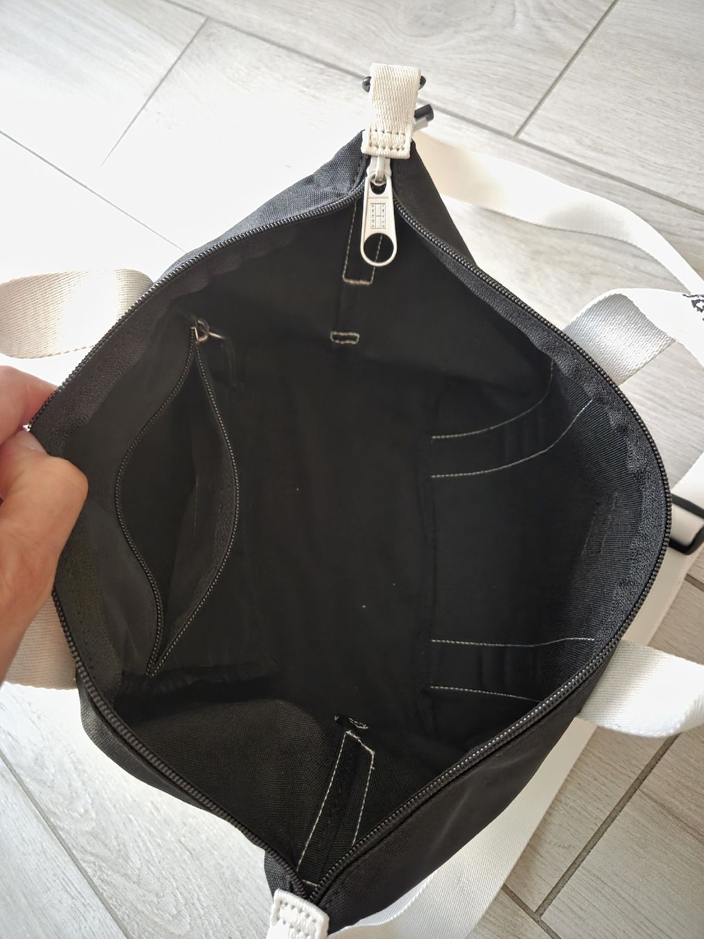 Tommy Hilfiger Sacs femmes: neue Tommy Hilfiger – Neuf (Voir description) à bellinzona par zeus6535 6