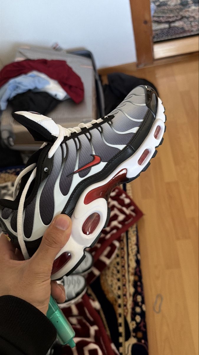 Nike Herrenschuhe: Schuhe  – Neu und originalverpackt aus Zürich von zek_v8y6 2