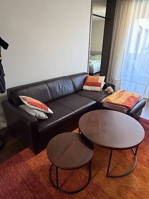 Sofas: Super schöne Ledercouch mit Schlaffunktion  – Gebraucht aus Zürich von zurichero