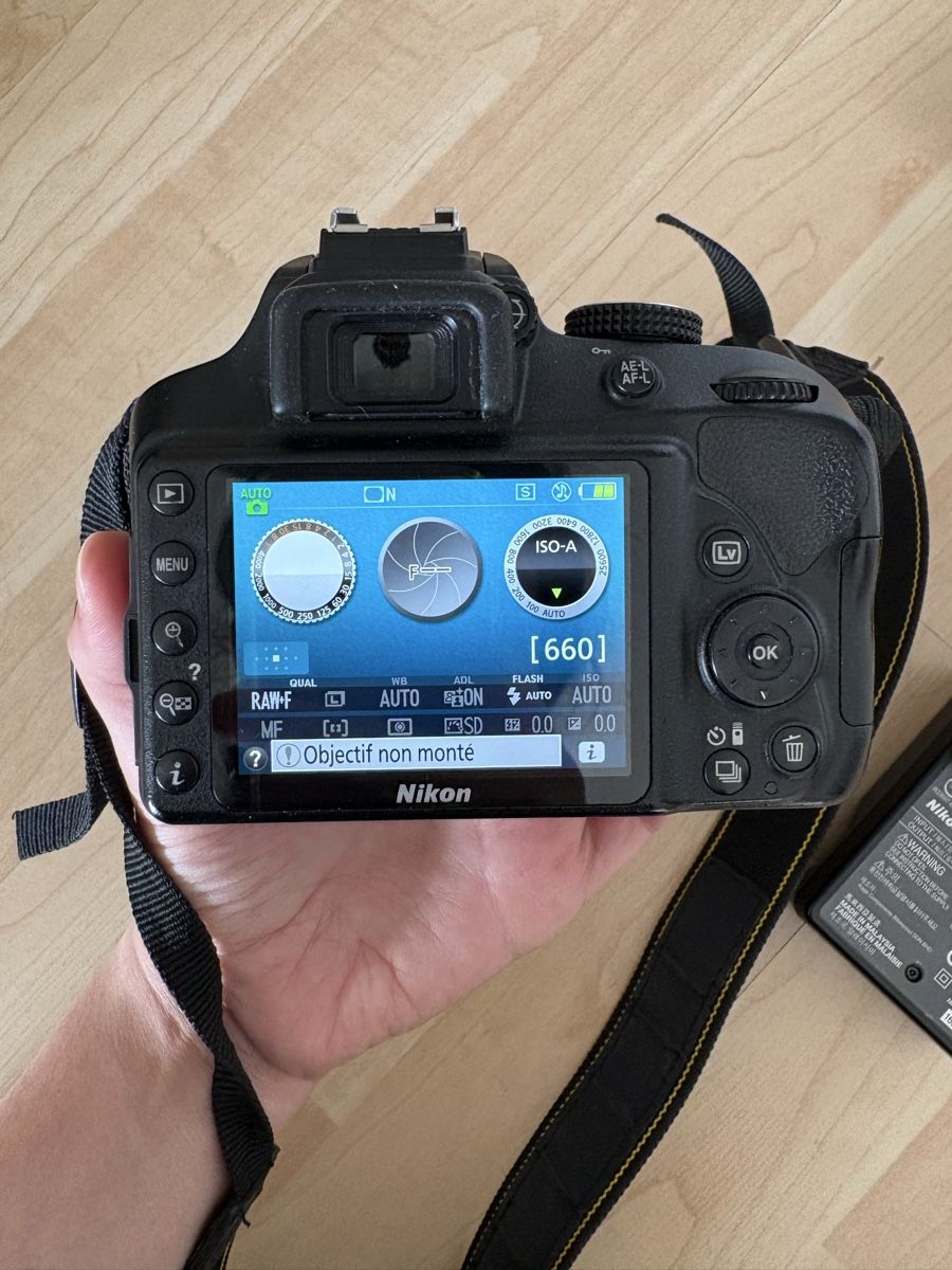 Nikon Fotocamera: Nikon D3400 – Usato da Zürich venduto da sal_596k 6