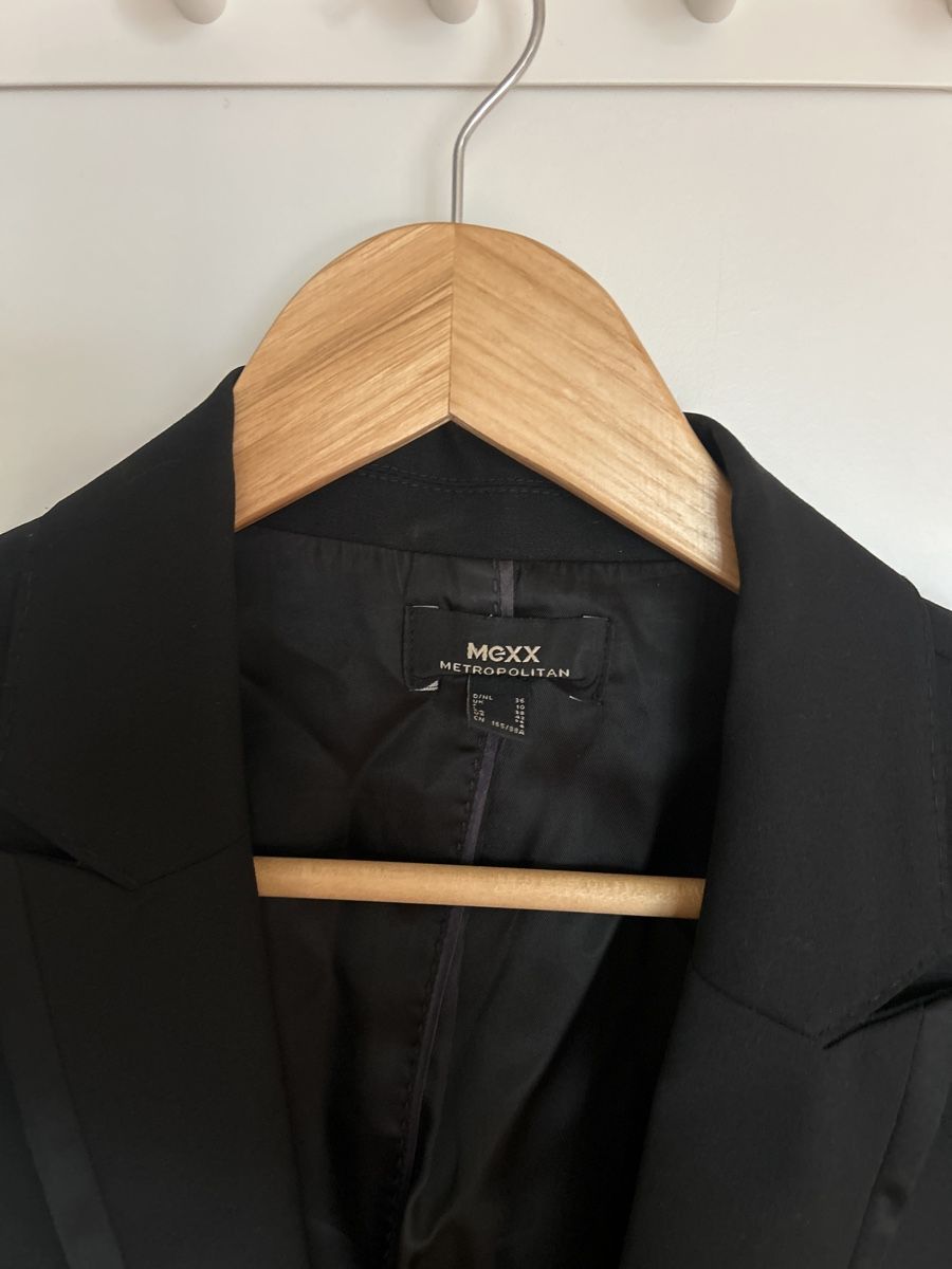 Mexx Giacche: Classic Black Blazer - MEXX Metropolitan, Size 40/M – Usato da Oberengstringen venduto da tal_t5f9 1