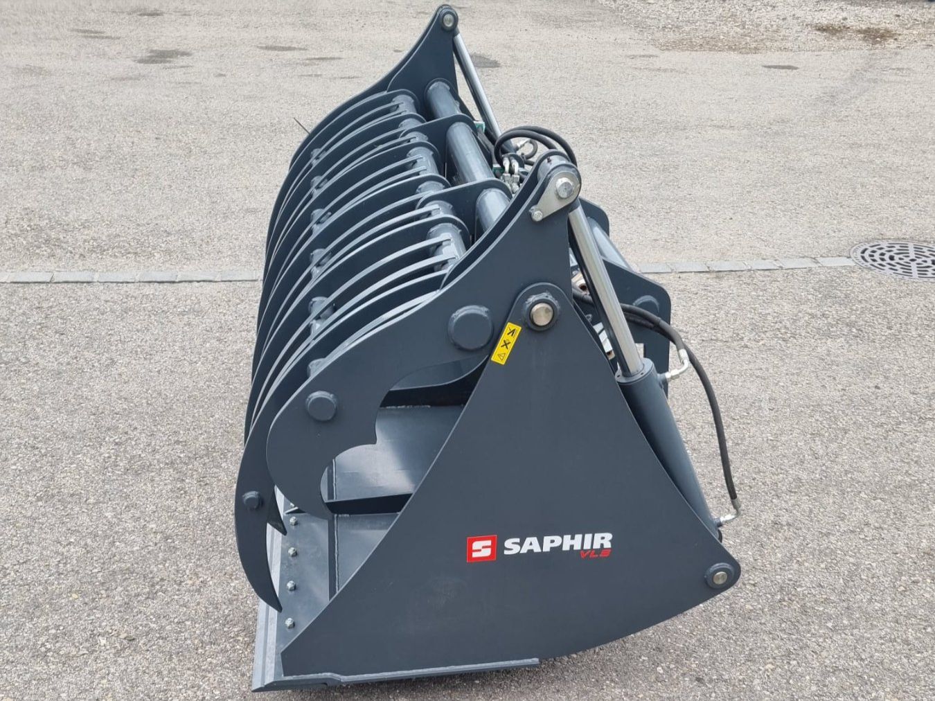 Accessori Trattori &Veicoli agricoli: SAPHIR Greifschaufel GS L 24 – Nuovo e nell'imballaggio originale da Balterswil venduto da AgrarLandtechnik 1