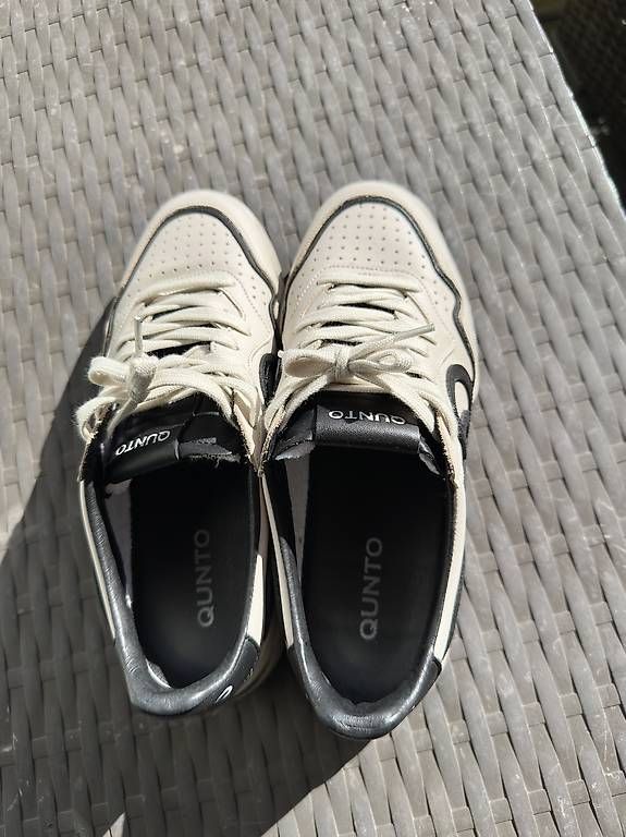 Scarpe da donna: Qunto Sneakers Gr 40 – Usato da Zürich venduto da Babanos7 2
