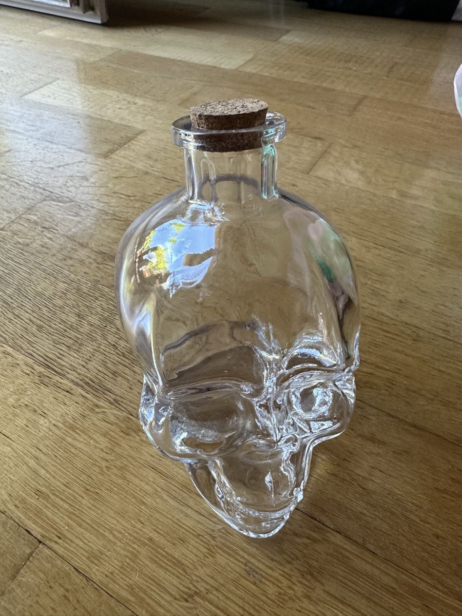 Gas-Geräte & -Technik: Totenkopf Flasche  – Gebraucht aus Bern von Ruhrallee