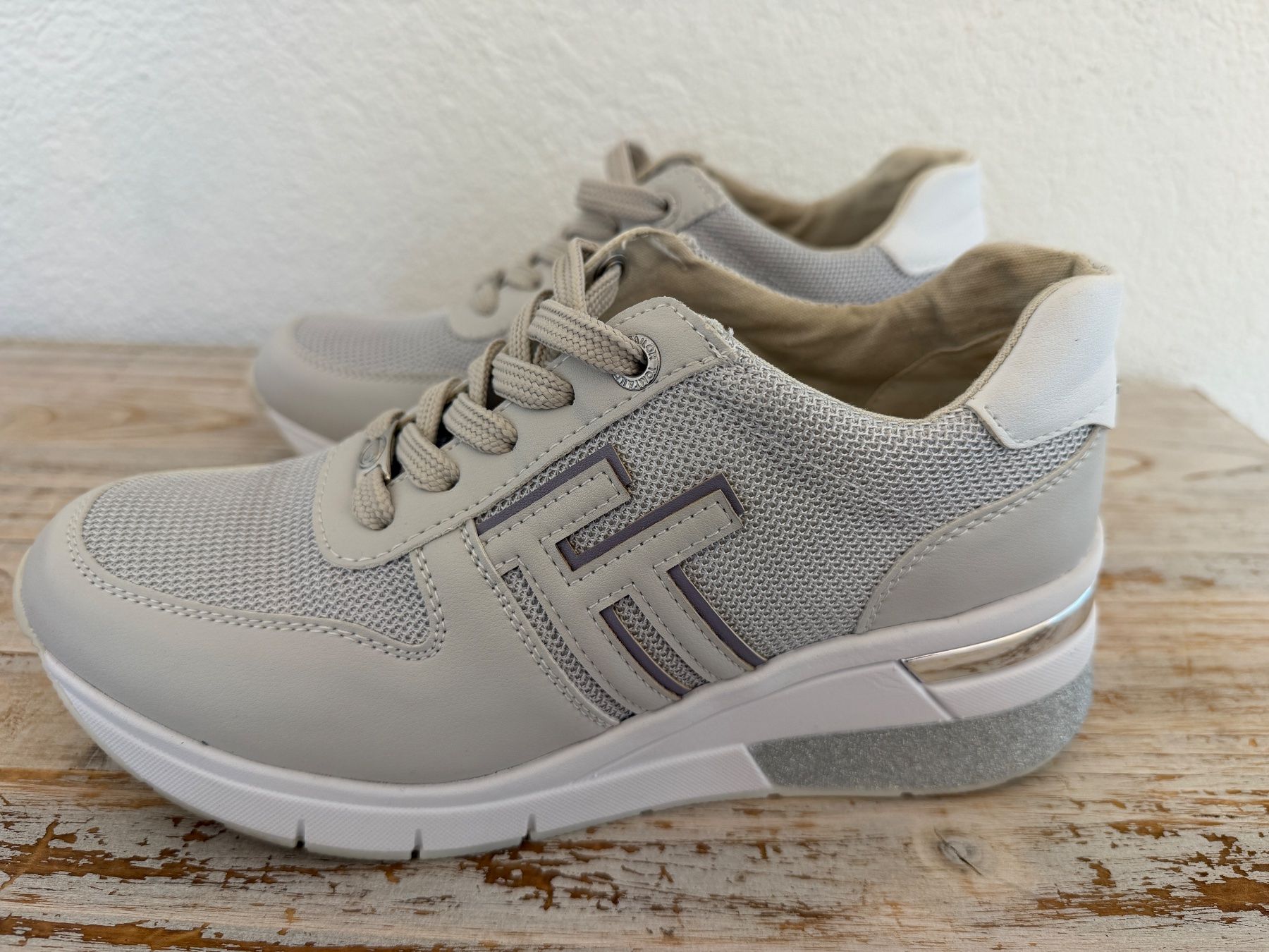 Tom Tailor Scarpe da donna: Damen Keilsneaker Tom Tailor, Grösse 39 – Usato da Wolfwil venduto da Inseider12 2