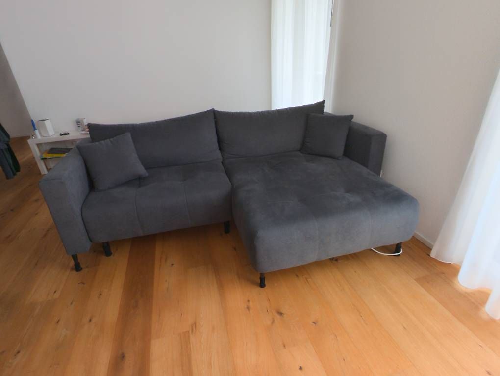 Sofas: Neuwertiges Ecksofa, Schlafsofa Velours dunkelgrau – Gebraucht aus Dietlikon von falessi01 4