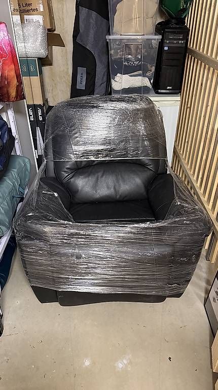 Poltrone: Fauteuil cuir véritable  – Usato da Bussigny venduto da WarKLoR_