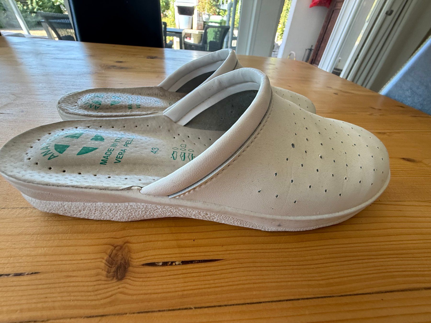 Scarpe da donna: Schuhe Grösse 43 Leder weiss – Usato da Kirchdorf AG venduto da coco123