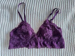 Brassière dentelle violette