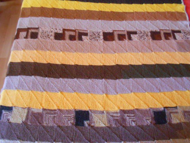 Decken: schöne, grosse, handgestrickte-  Wolldecke-HANDARBEIT – Neu (gemäss Beschreibung) aus Flühli LU von primula-47 4