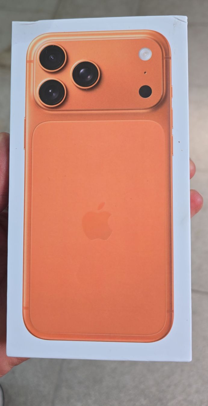 Apple Portables: iPhone 17 Pro Max 1TB Orange neu – Neuf avec emballage d'origine à Rüti b. Büren par Skorpi789