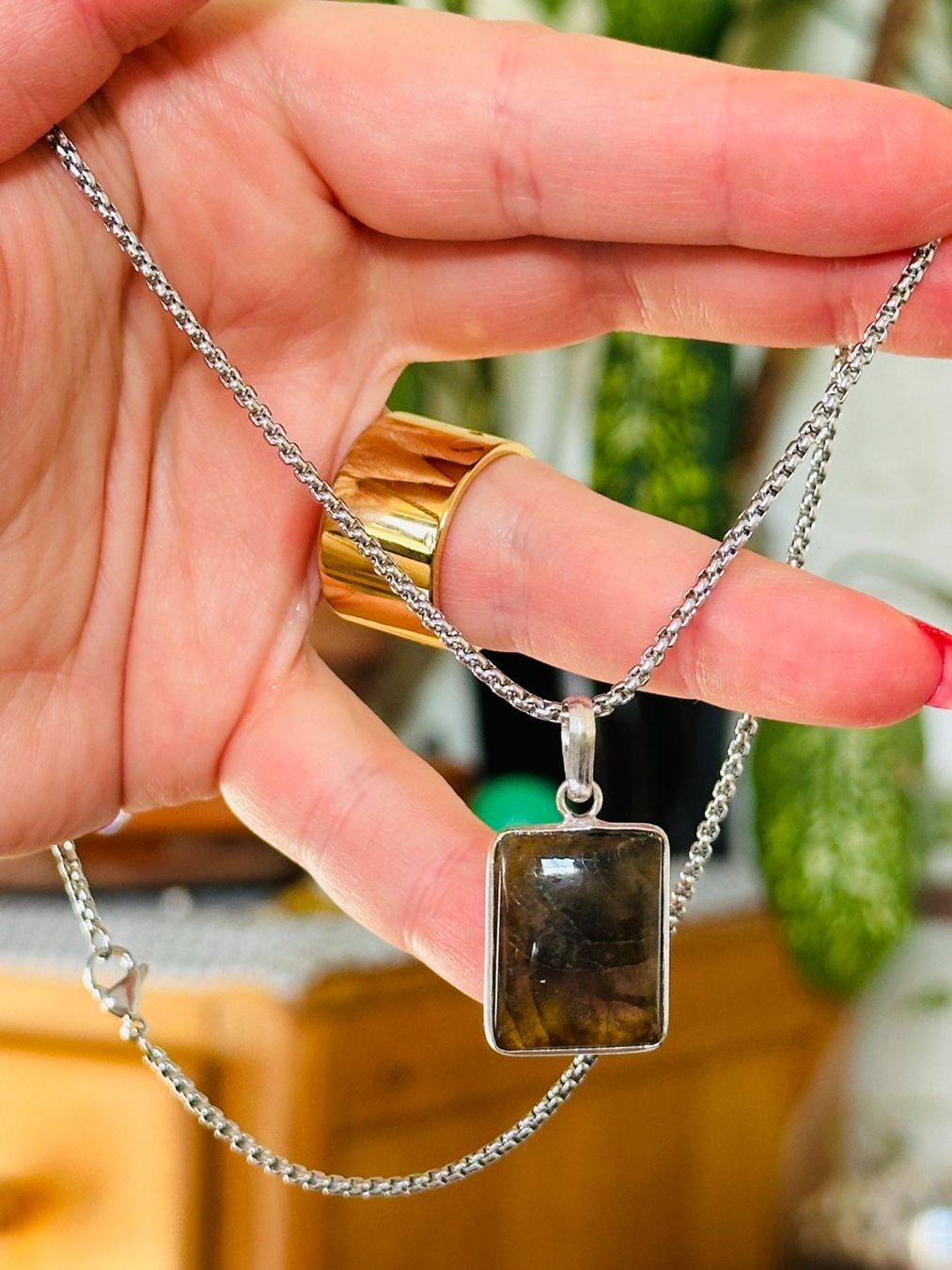 Catenine: Vintage-Labradorite Gemstone Handmade Jewelry – Nuovo e nell'imballaggio originale da Genève venduto da AGBERG 1
