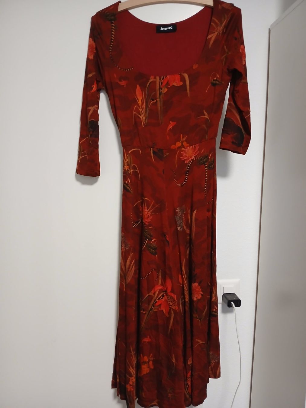 Desigual Robes: Desigualkleid – Neuf (Voir description) à Wettingen par marlu17