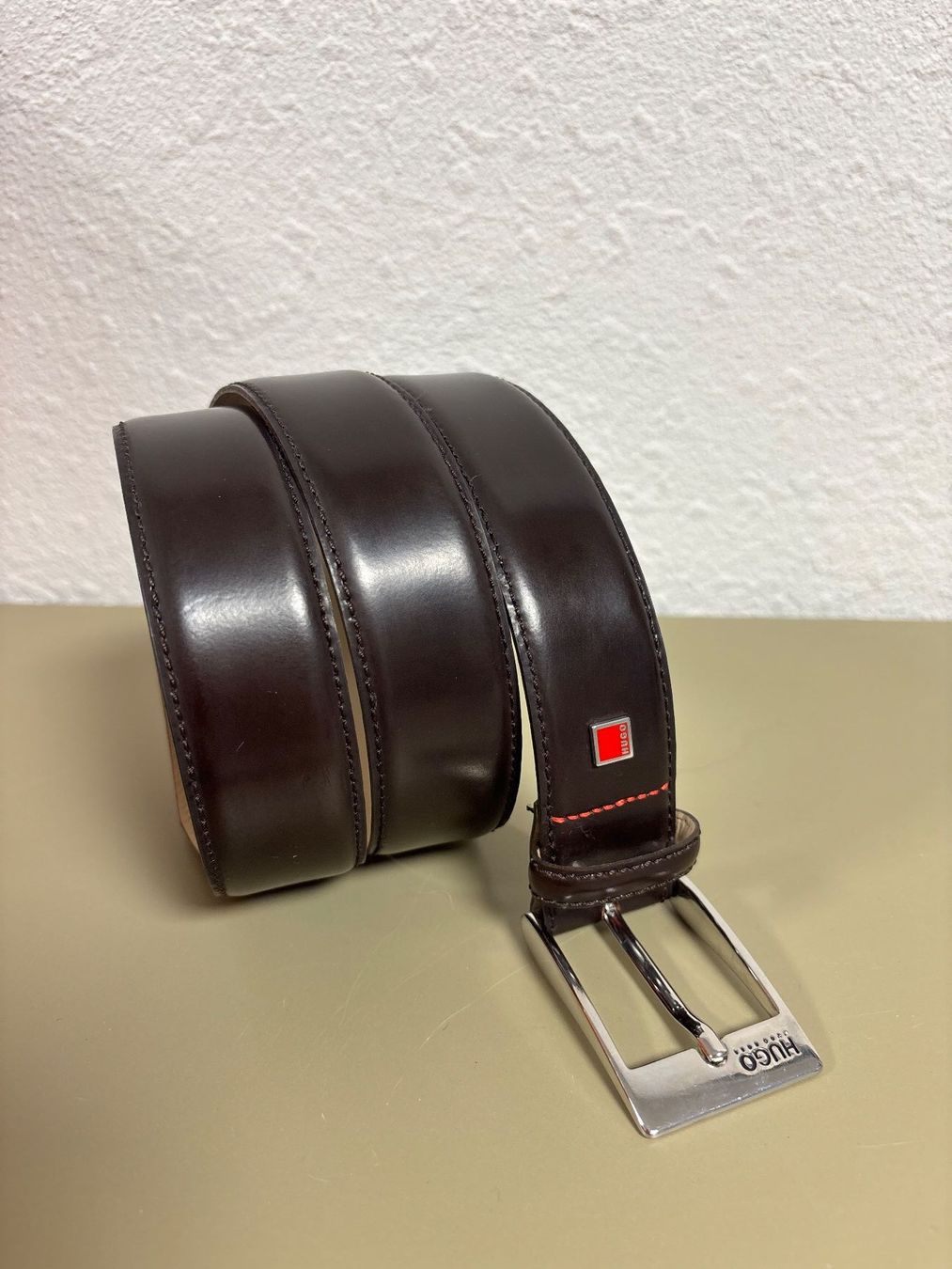 Hugo Boss Gürtel: Boss Gürtel dunkelbraun Gr. 100 – Gebraucht aus Bottmingen von ana_5hrv