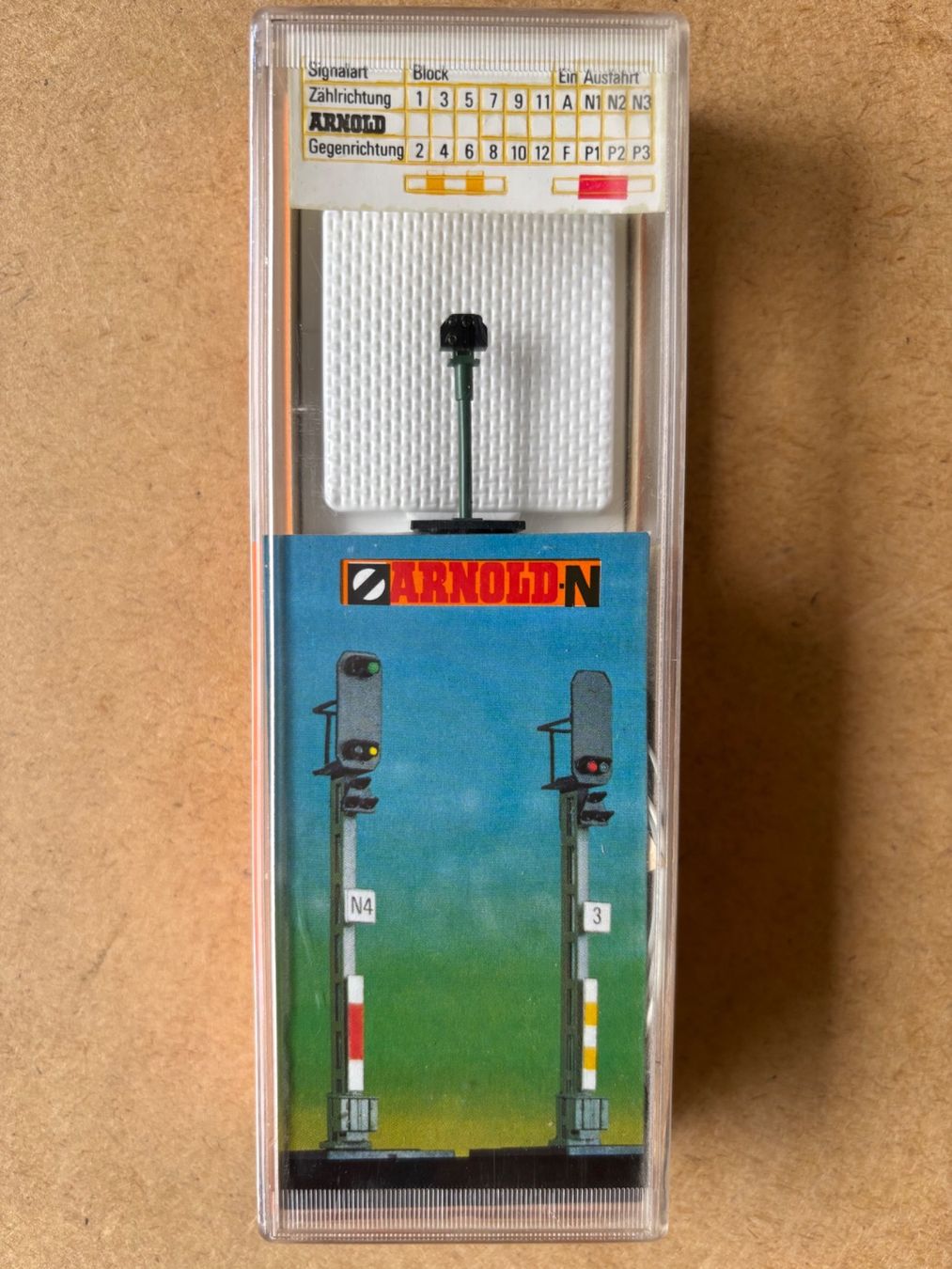 Arnold 7622 Licht Gleissperrsignal (Neu und originalverpackt) in ...