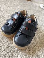Chaussures neuves en cuir T. 22
