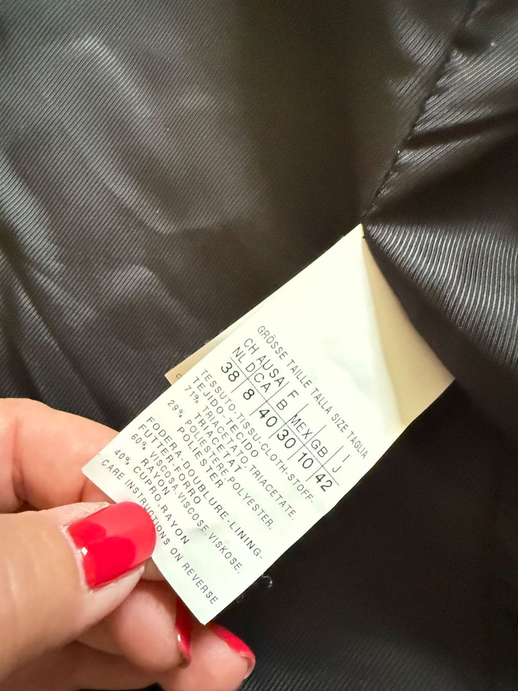 Max Mara Jacken: Elegante schwarze Max Mara Blazer Jacke Gr. 38 – Gebraucht aus Horgen von tsp_qr5b 2
