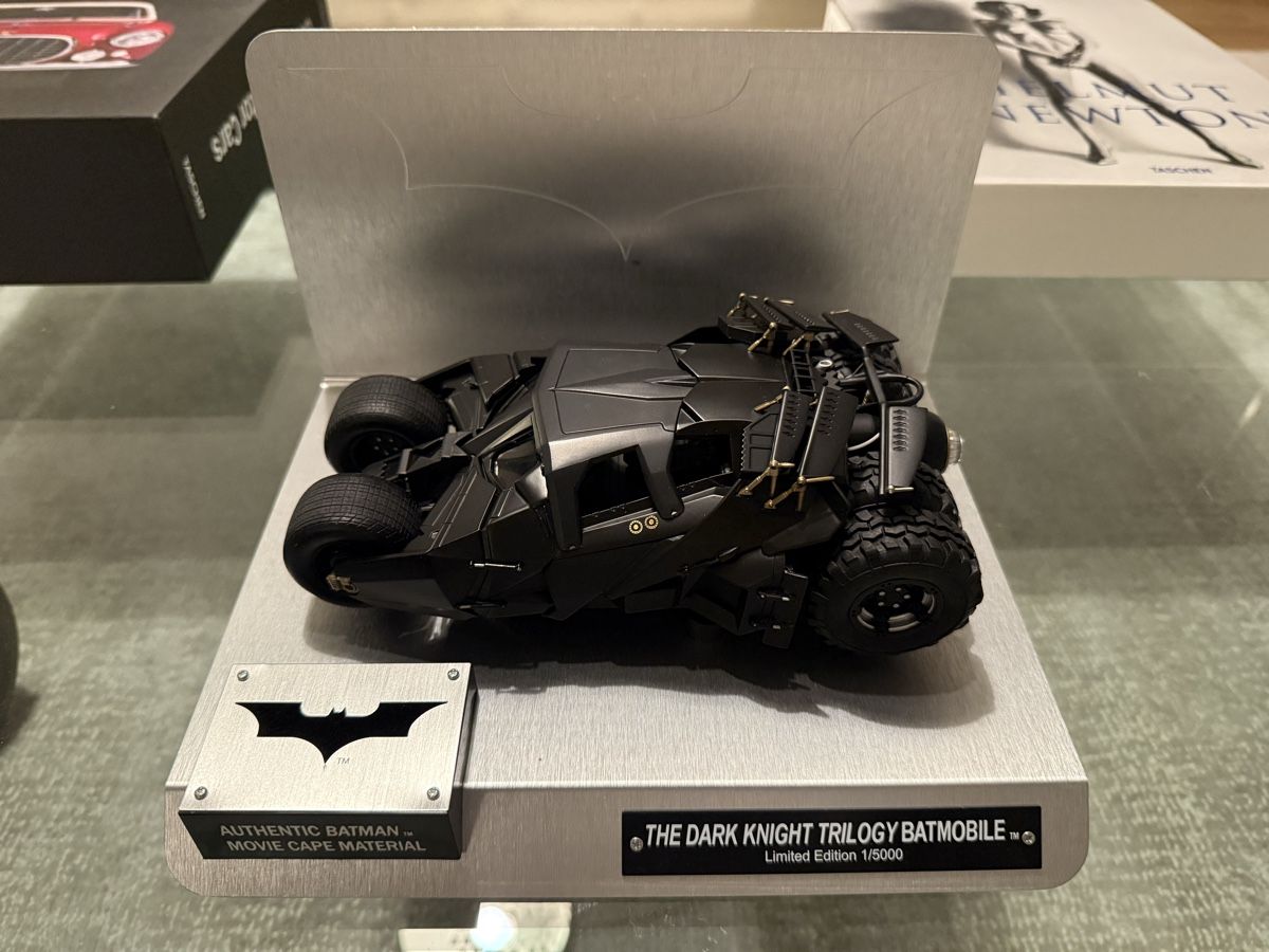 Hot Wheels Modellini d'auto: 1/18 Hot Wheels Elite "The Dark Knight" Trilogy – Nuovo (secondo la descrizione) da Barbengo venduto da AlePan3