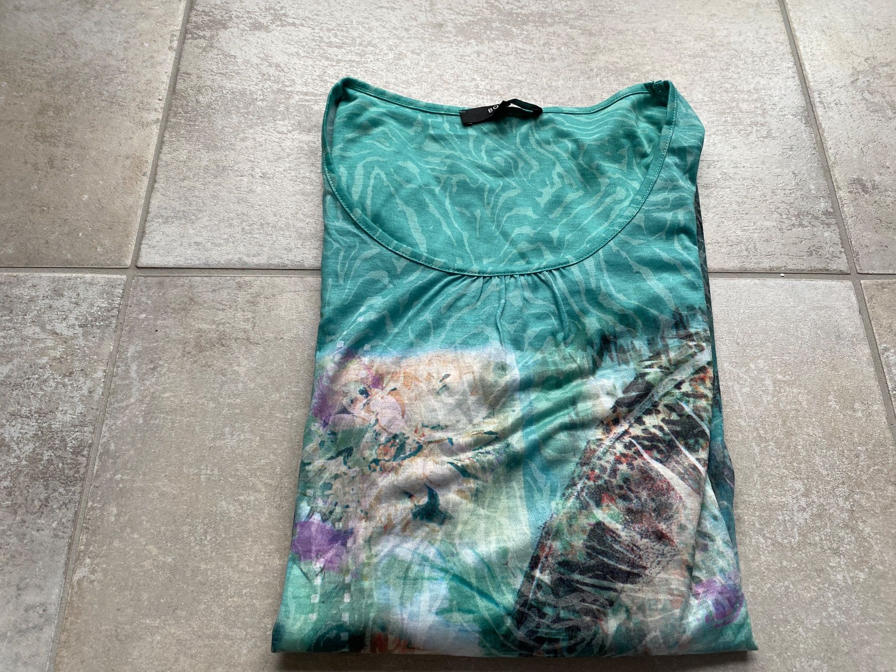 Bonita T-shirt: T-Shirt – Nuovo (secondo la descrizione) da Bülach venduto da Jackybabue 1